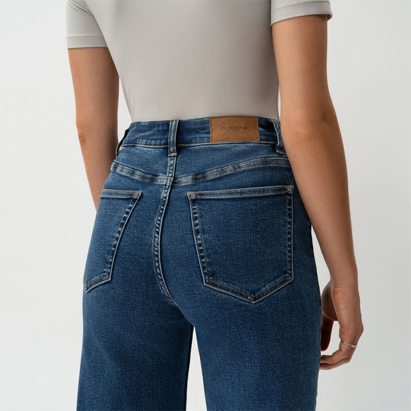 ELORA BASIC JEANS