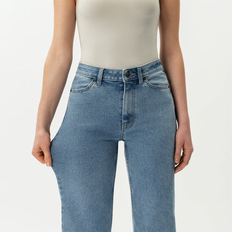 ELORA BASIC JEANS