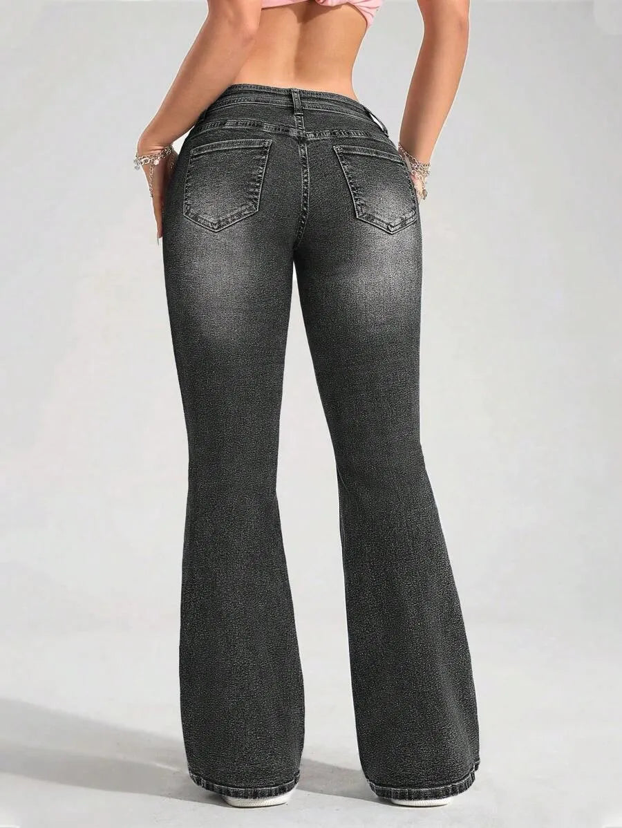 LOW RISE FLARED JEANS